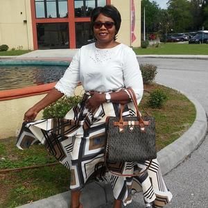 Meet your Posher, Yvonne